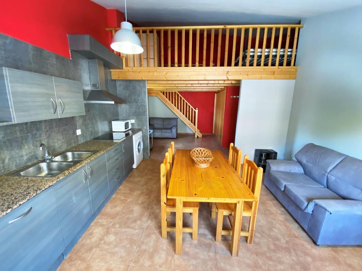 La Vall Apartaments Duplex Сан Лоренцо де Морунис Екстериор снимка