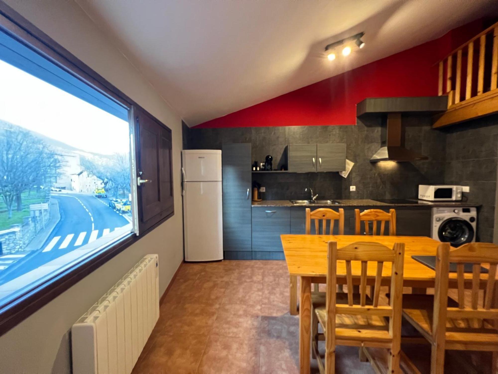 La Vall Apartaments Duplex Сан Лоренцо де Морунис Екстериор снимка